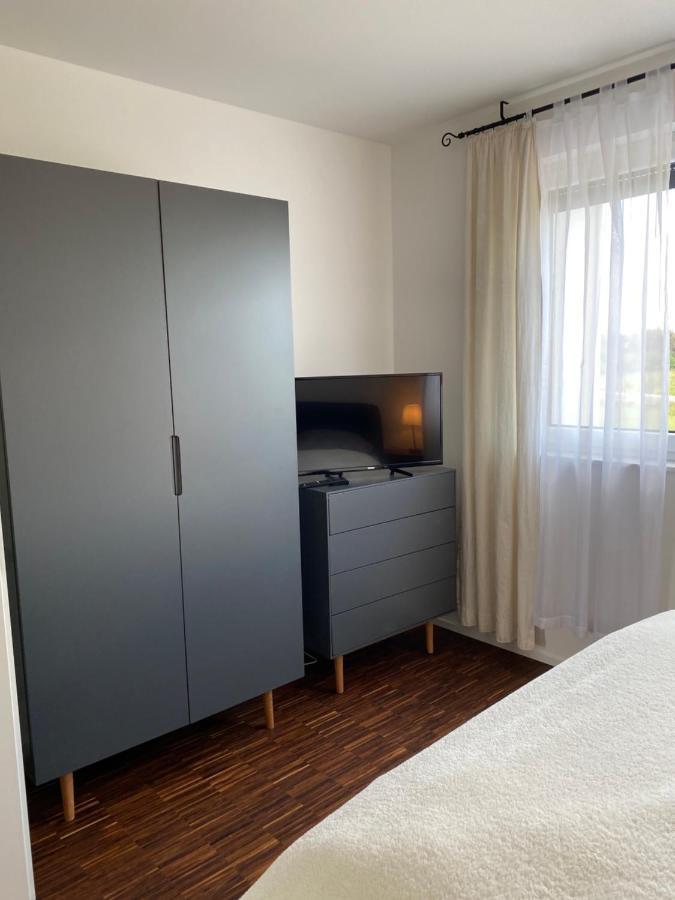 Modernes Apartment Am Hafen Mit Seeblick Grossraeschen Luaran gambar