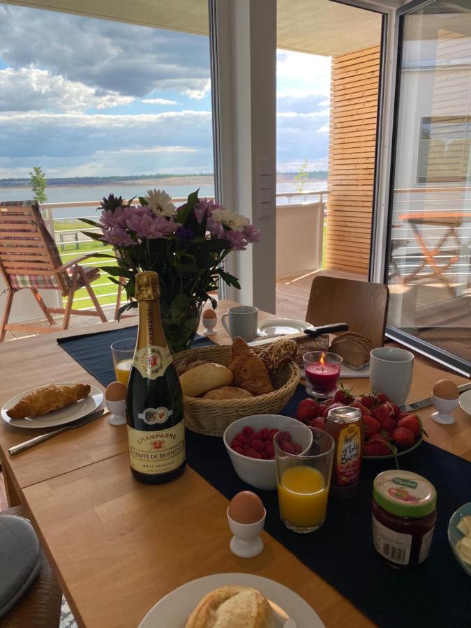 Modernes Apartment Am Hafen Mit Seeblick Grossraeschen Luaran gambar